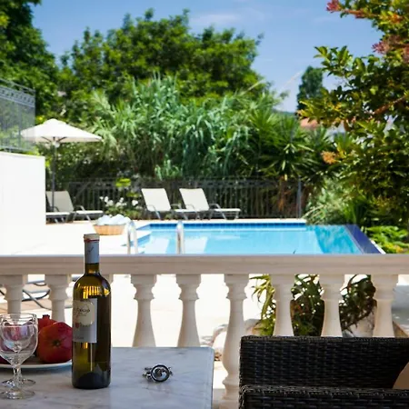 Villa Lourdata Sleeps 6 Pool Wifi Lourdata (Kefalonia)