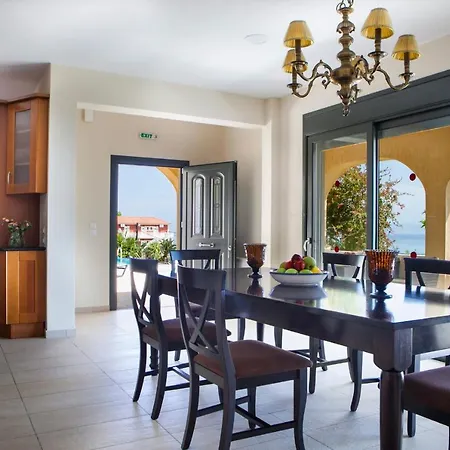 Villa Lourdata Sleeps 6 Pool Wifi Lourdata (Kefalonia)