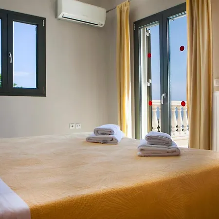 וילה Lourdata Sleeps 6 Pool Wifi *